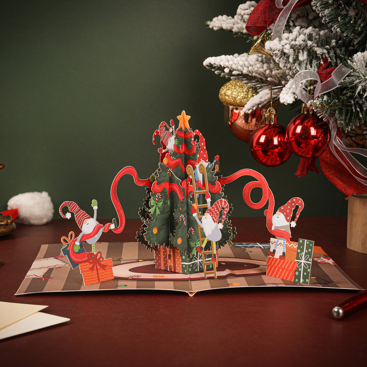 【新品・未開封】アートタペストリー Heartwarming Christmas Liif Christmas dwarf Pop Up Card